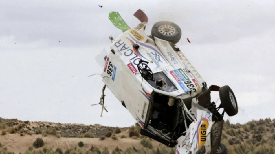 Impresionante accidente del Pato Silva en la etapa especial de Bolivia 
