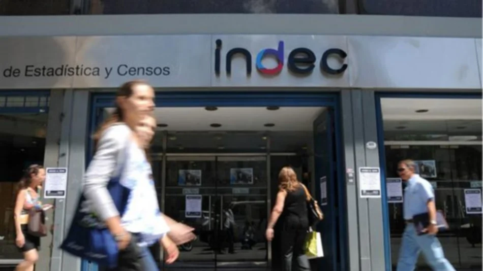 Doce millones de personas ganan menos de $8.000