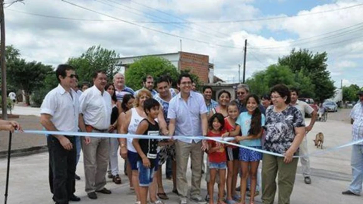 Pavimento para dos barriadas