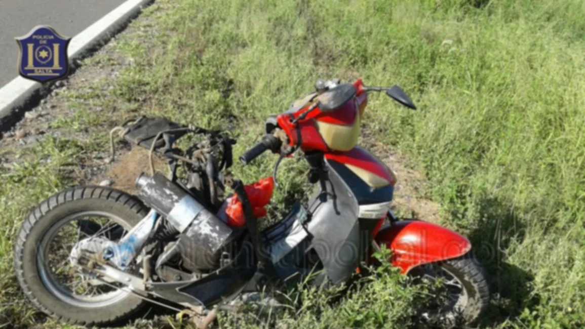 Impactó contra un camión y perdió la vida