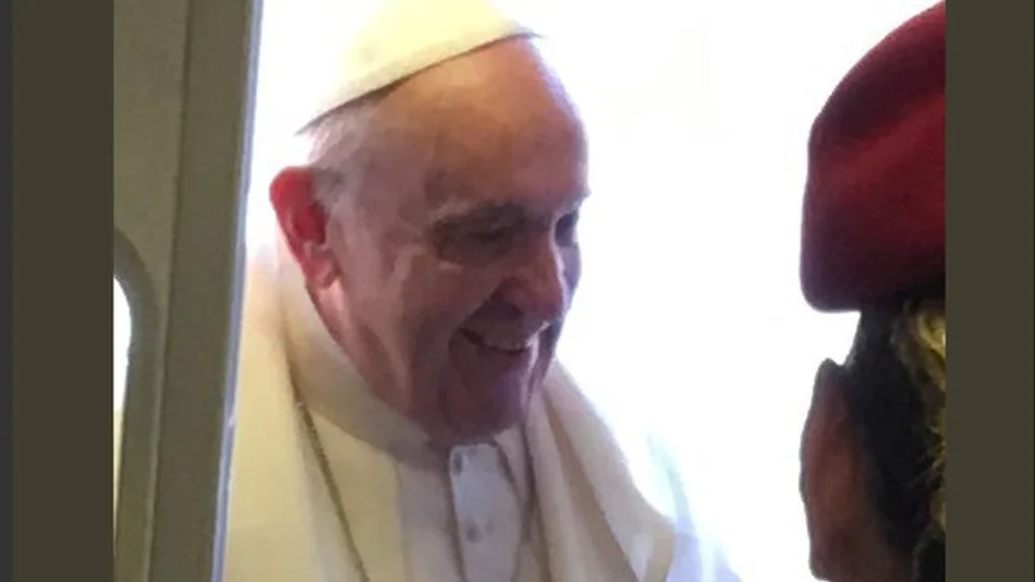 "Tengo miedo de una guerra nuclear, estamos en el límite”, le dijo el Papa a la prensa