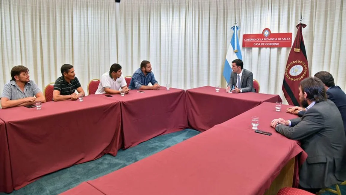 El gobernador se reunió con trabajadores del ingenio San Isidro