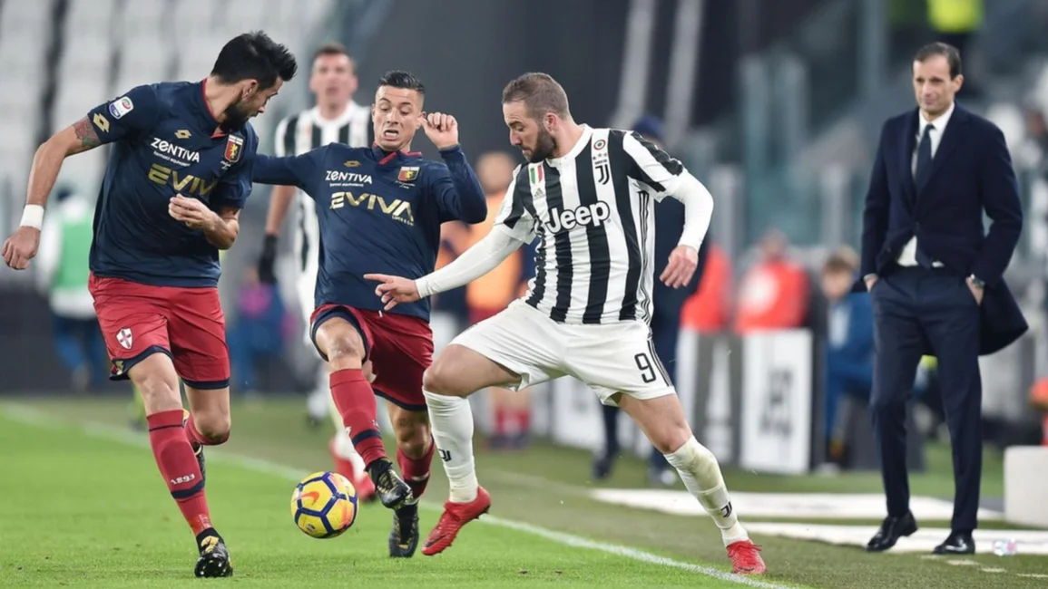 La Juventus sigue muy de cerca al líder Nápoli