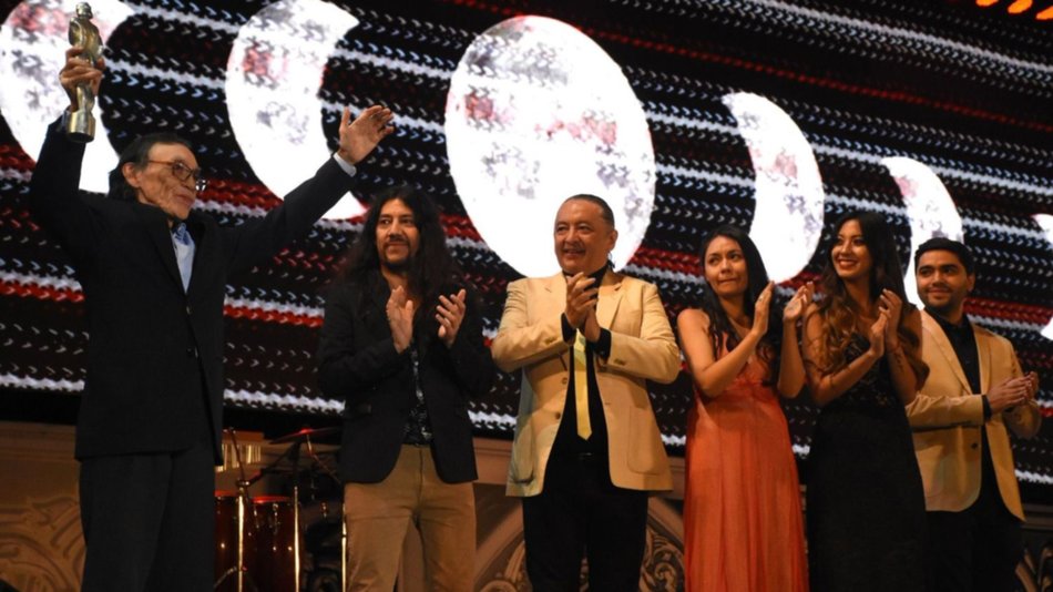 Los salteños, protagonistas en Cosquín: Daniel Toro se llevó el premio Camín y el baile local fue Revelación