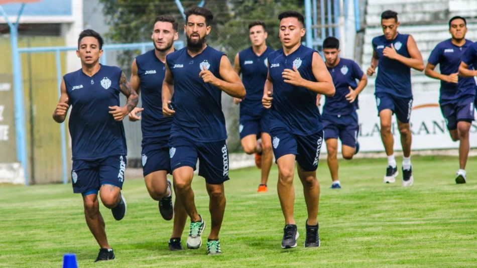 Gimnasia parte a Perico con un “Gato” en el equipaje