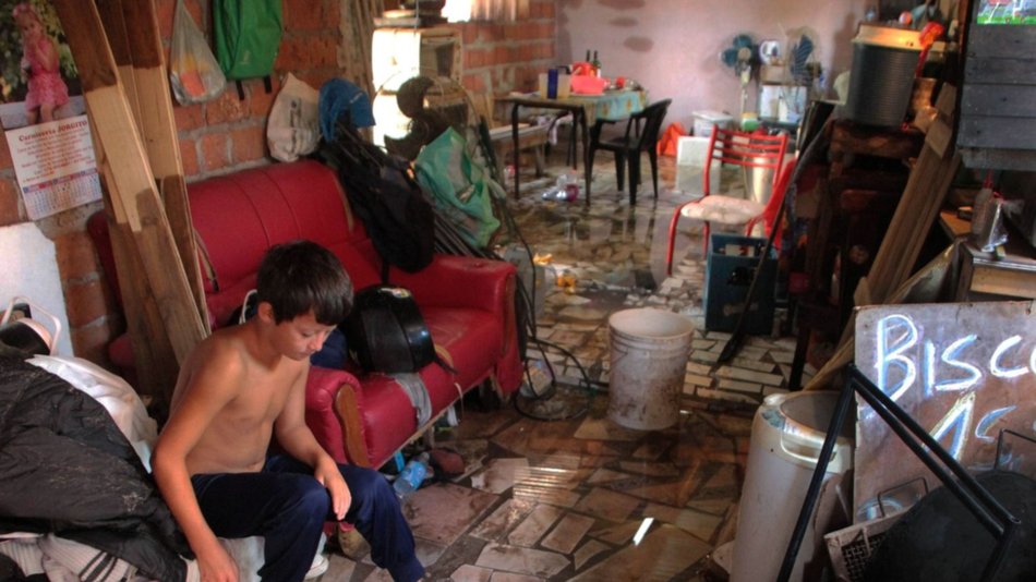 Cuatro muertos y más de 5.000 evacuados por el fuerte temporal que azotó varias provincias