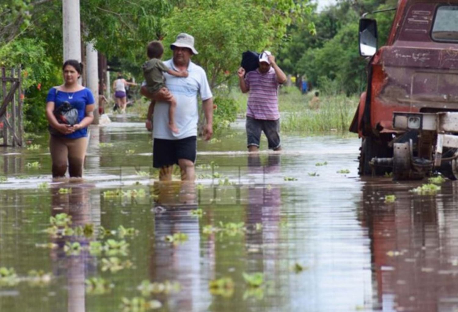 Hay miles de evacuados en Chaco por las inundaciones