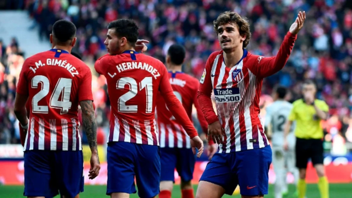 Atlético Madrid ganó y acecha al líder, Barcelona