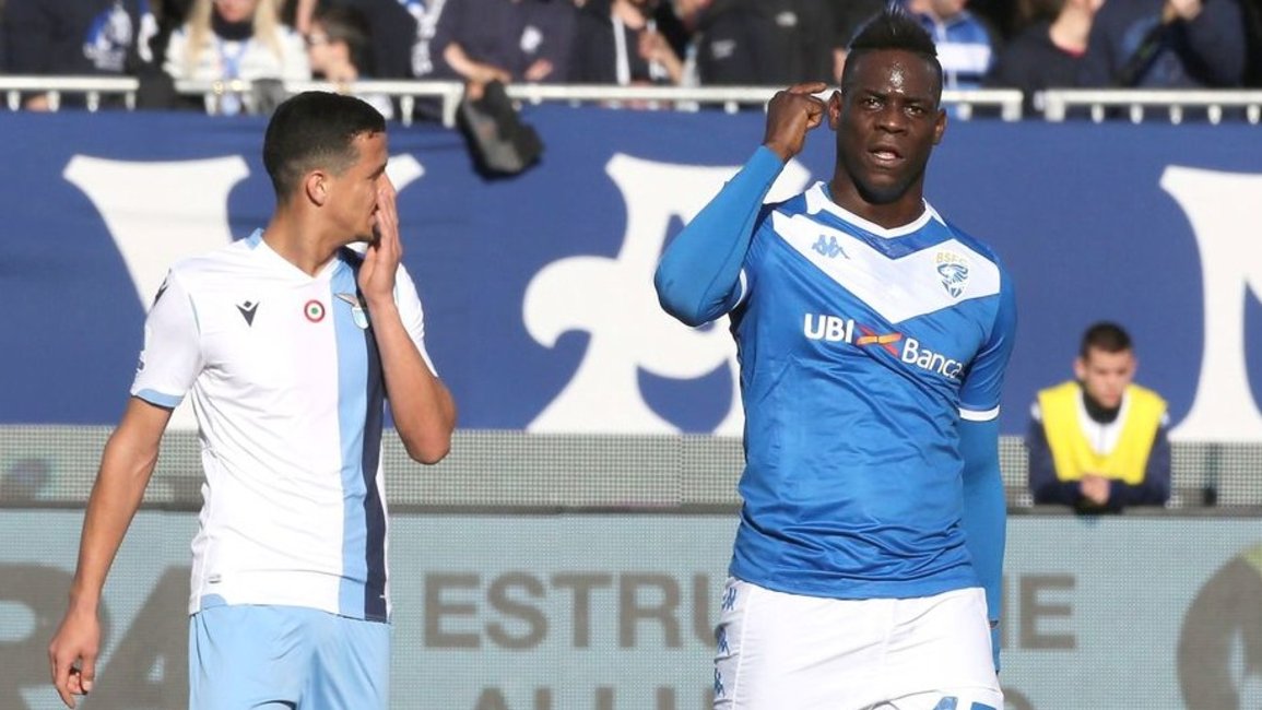 Lazio fue multado con 20.000 euros por cantos racistas
