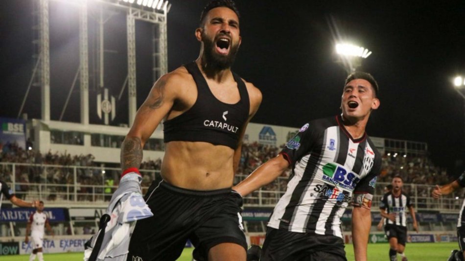 Central Córdoba  y Gustavo Coleoni respiran