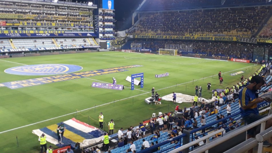 Tres detenidos y ocho hinchas privados de ingresar a la cancha