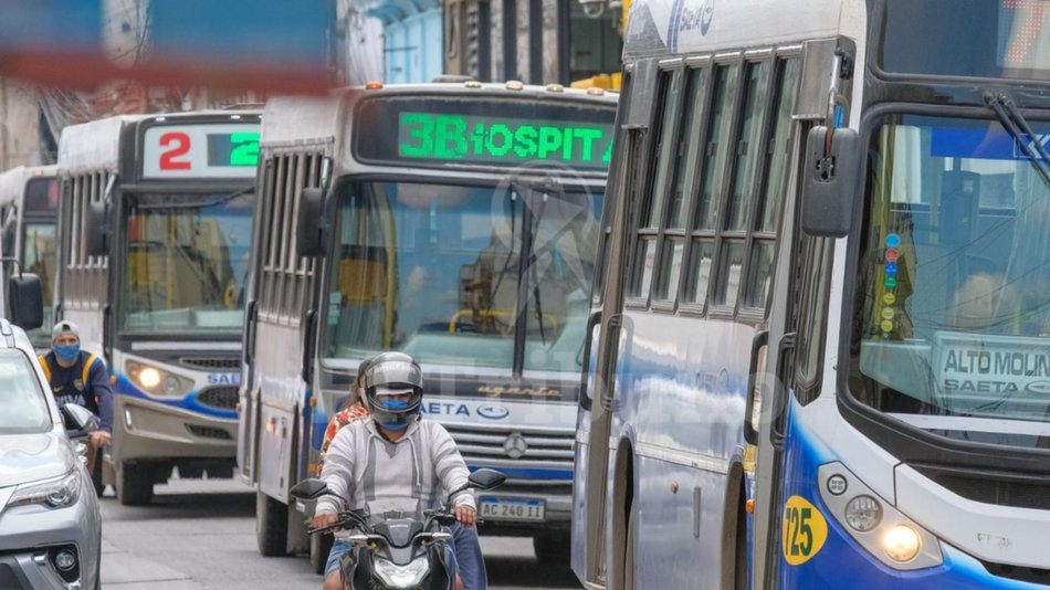 El boleto de colectivo subiría unos 10 pesos y terminaría en 35