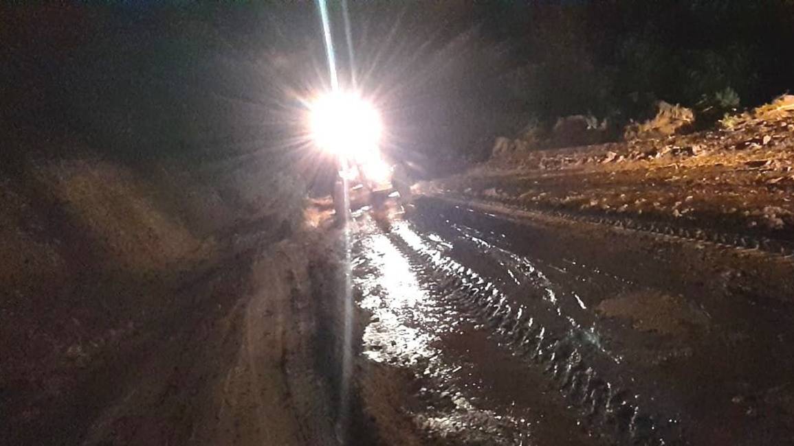 Vialidad trabaja en el despeje de las rutas de los valles tras la tormenta
