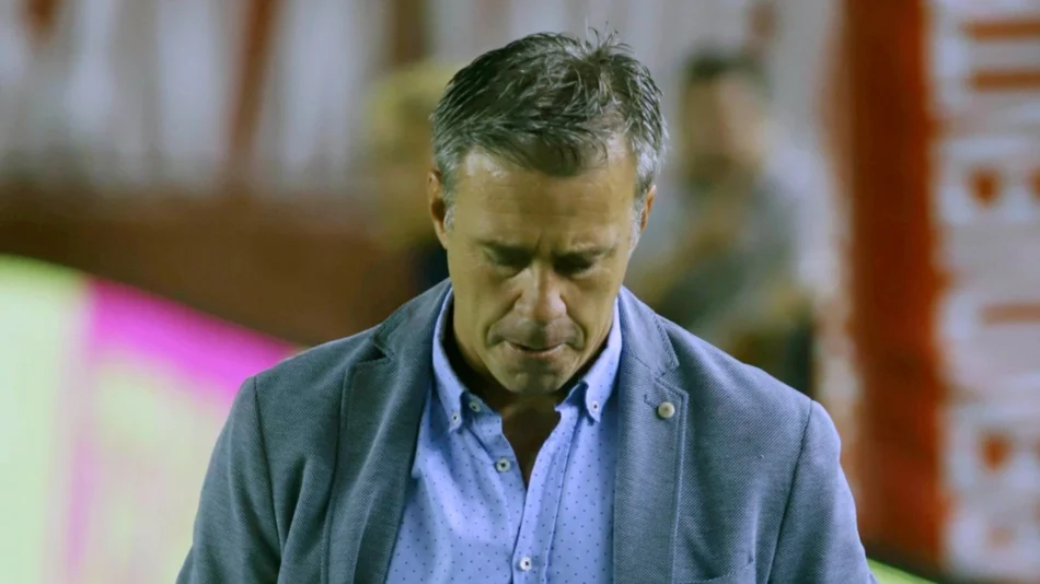 Echaron a Pusineri de Independiente a días del choque con River