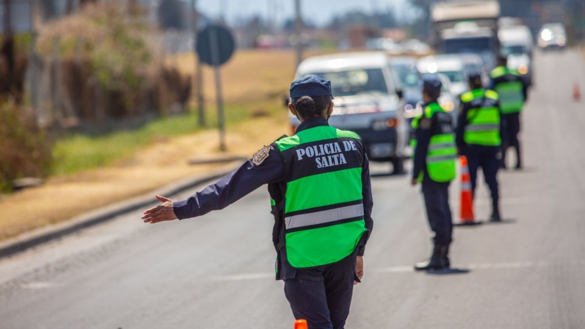 A partir del sábado vuelve la restricción de circulación de 2 a 6 de la mañana