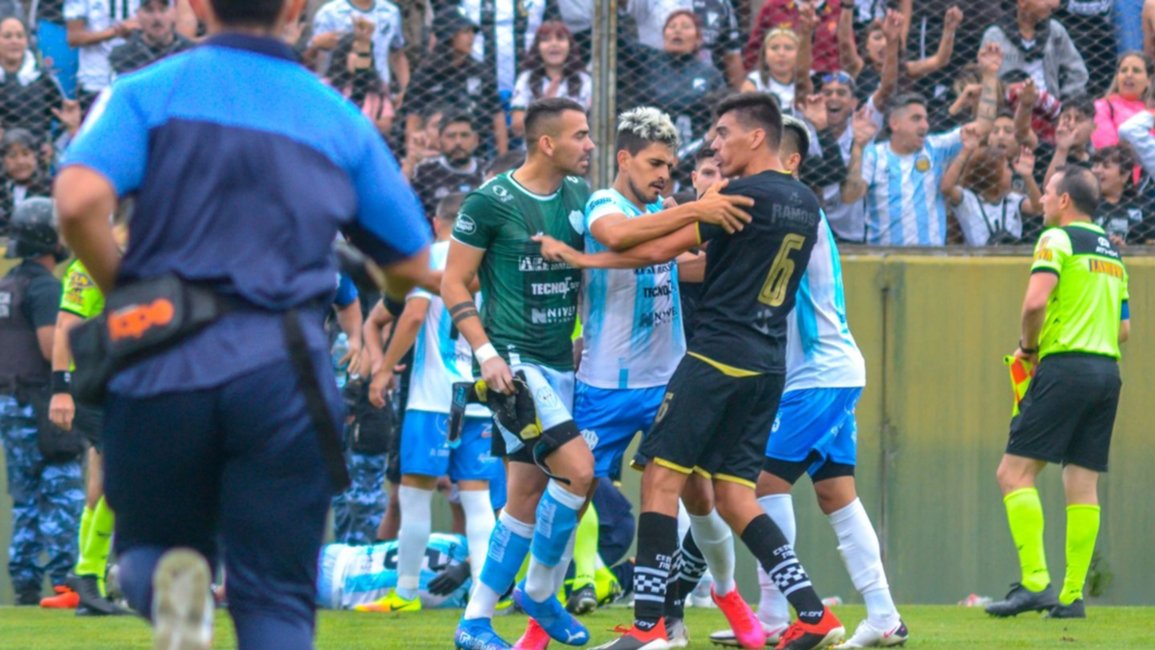 Mala noticia para albos y cuervos: se viene un Federal A con un solo ascenso