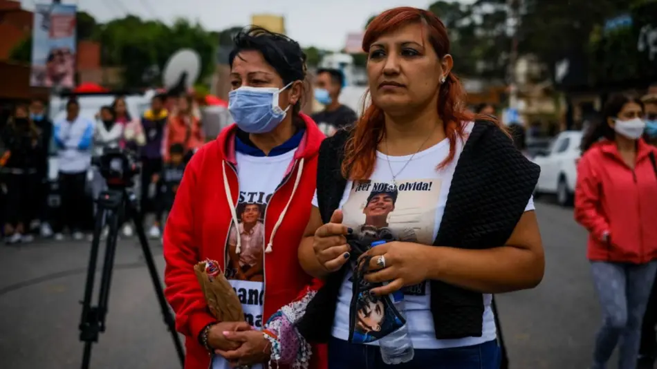 "Me arrodillé, prendí una vela y le recé"