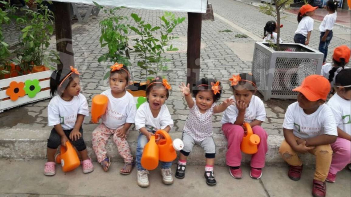 Brindan contención en vacaciones a hijos de obreros rurales