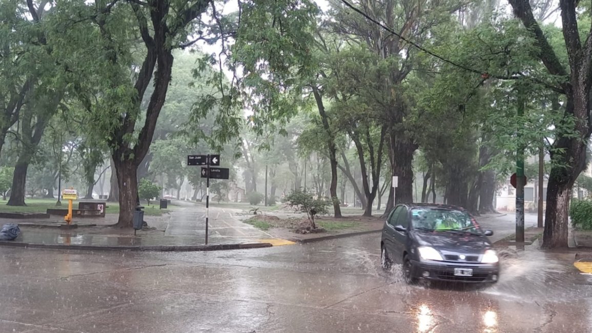 Las lluvias continuarán durante todo el fin de semana  