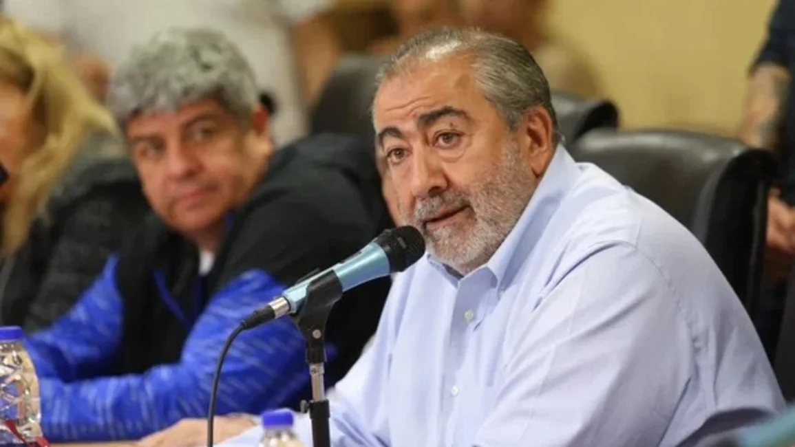 La Justicia habilitó la feria judicial para tratar el amparo de la CGT contra el DNU de Milei