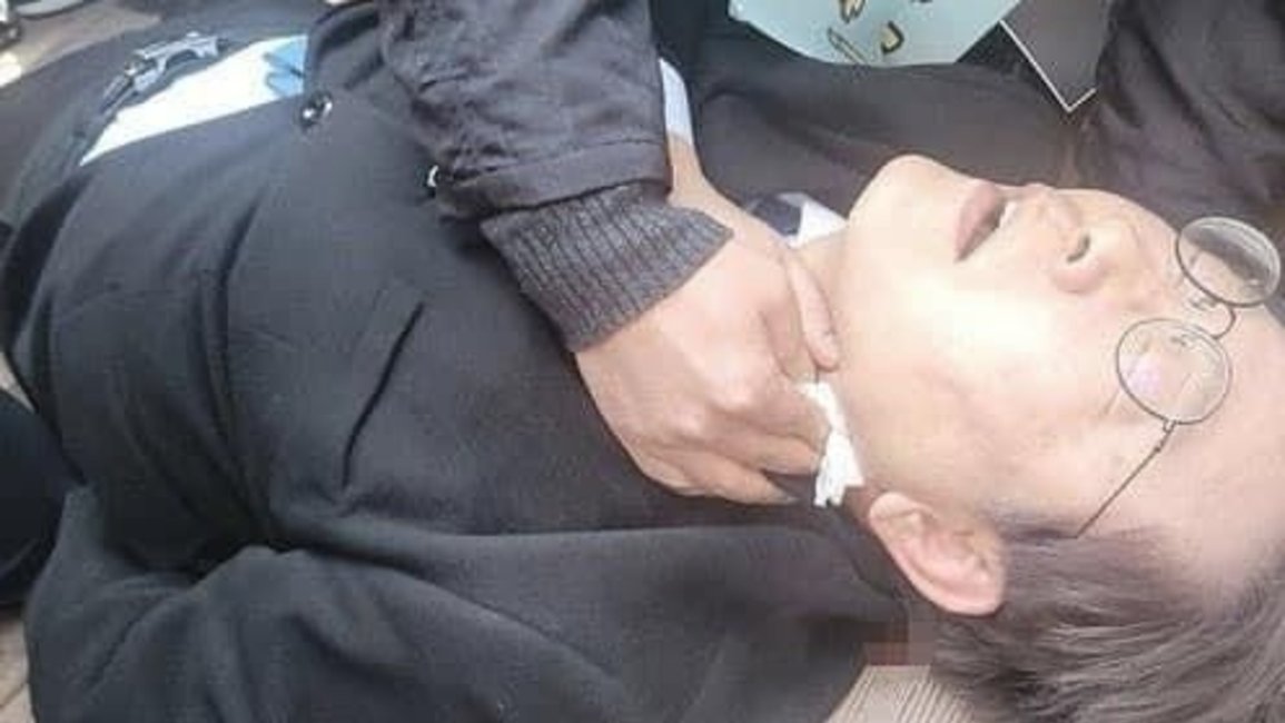 Apuñalaron al jefe de la oposición surcoreana y el ataque quedó filmado en primer plano