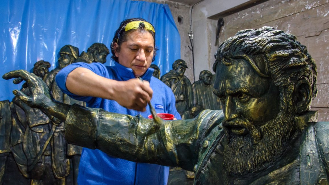 Ricardo Serrudo sobre la escultura de Güemes: "No sé si se la robaron o alguna institución lo removió"