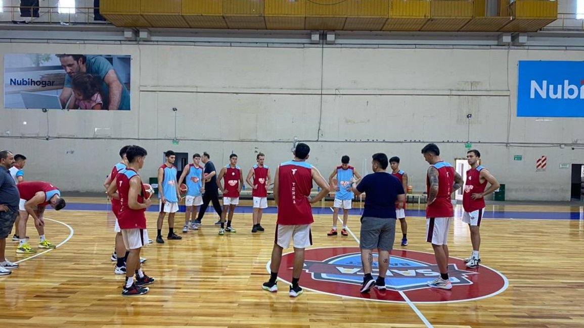 Los Infernales volvieron a las prácticas con la mira en los tres partidos que jugarán en el Delmi