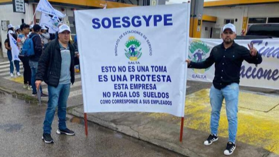 Cruce entre la Cámara de estaciones de servicio y el sindicato por una protesta