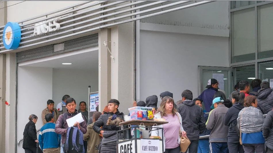 ATE pedirá la restitución laboral de los empleados desvinculados de la Anses de Salta 