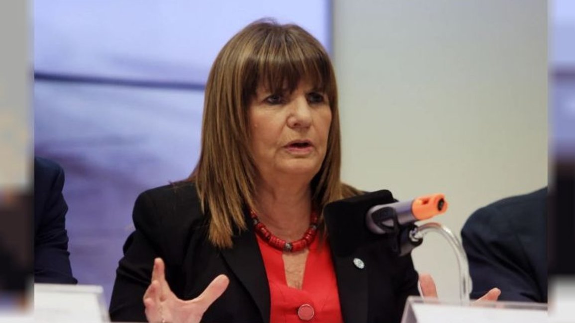 Bullrich confirmó la muerte de la hija de su custodio: "Estos criminales no tienen perdón"