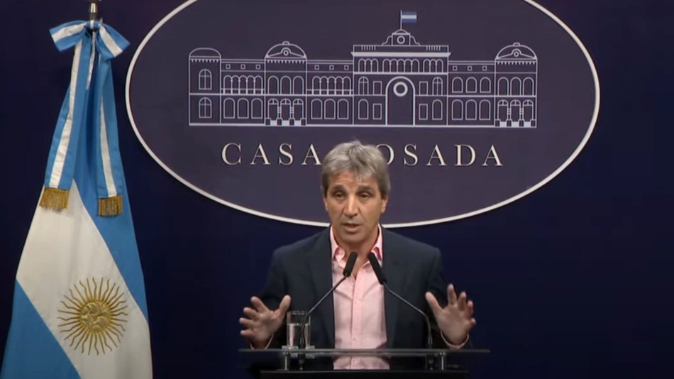 VIDEO. Luis Caputo anuncia el retiro del capítulo fiscal de la ley ómnibus para que se apruebe el resto