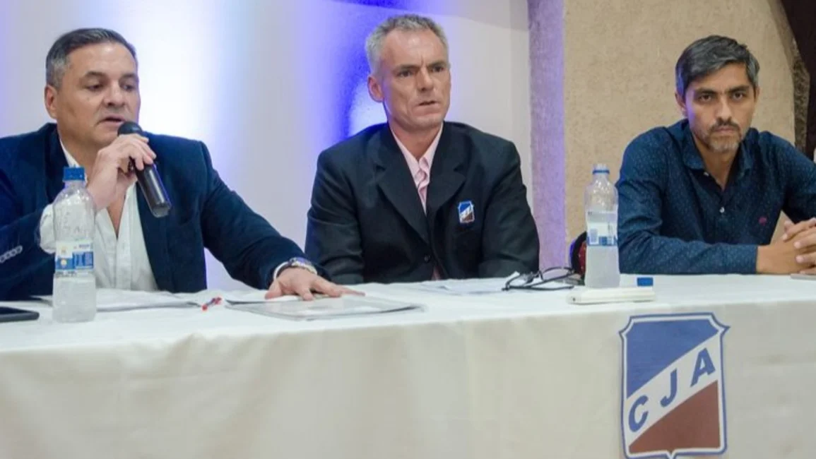 Proclamarán hoy a Gustavo Klix como nuevo presidente de Juventud