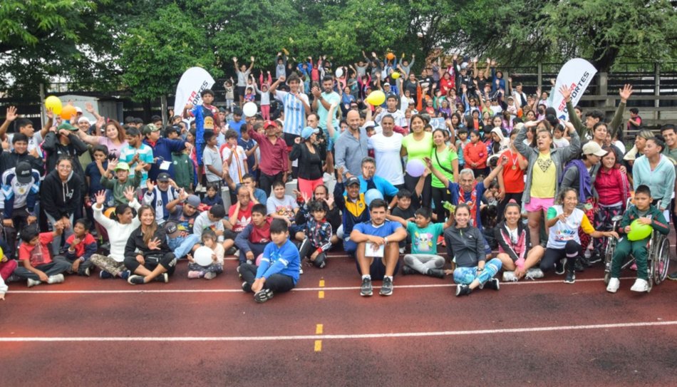 Risas y entusiasmo en la maratón infantil de la colonia
