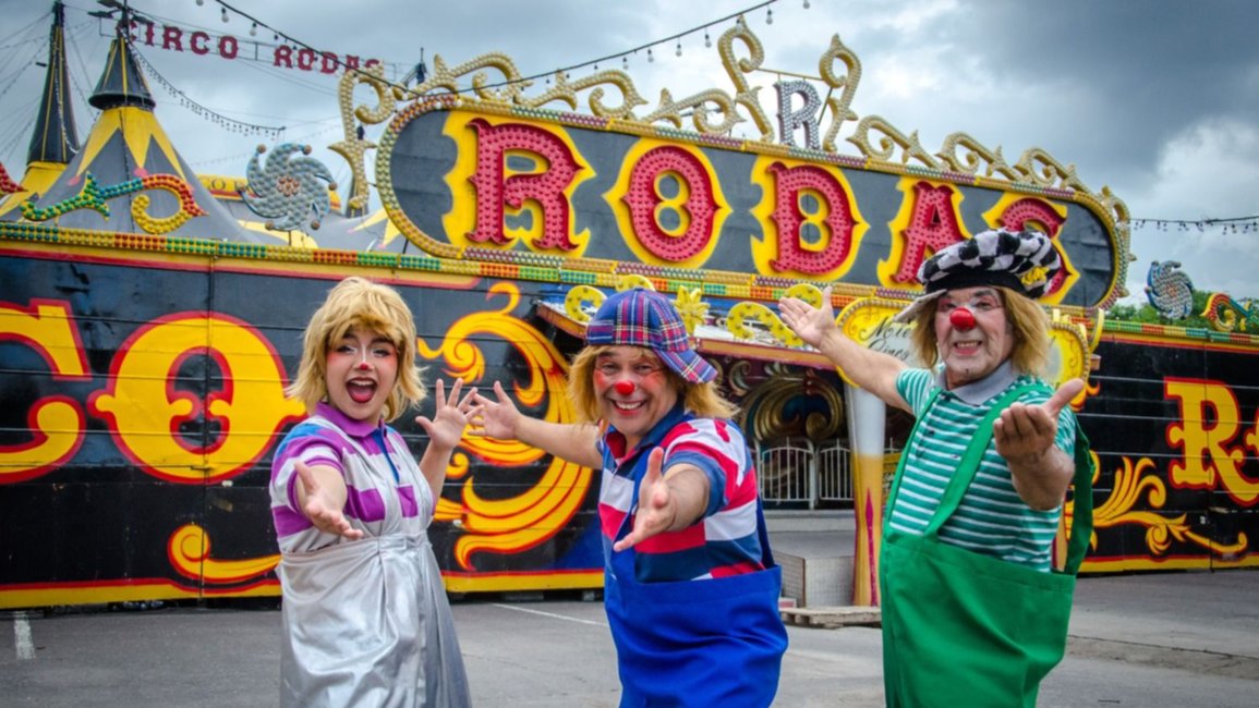 La familia "Gatitos" cuentan cómo es crecer y vivir el día a día en un circo