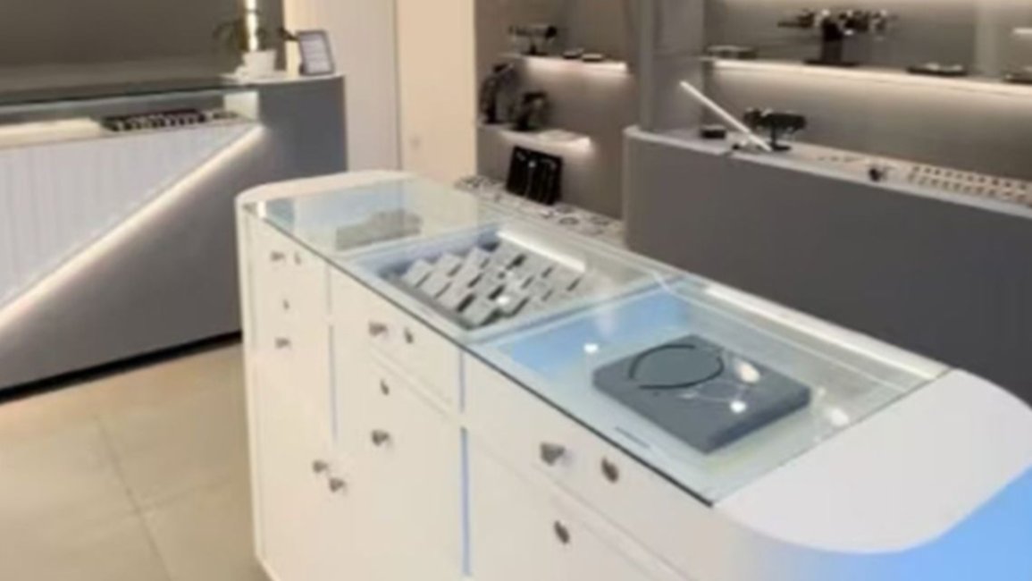 Chicos de 11 y 13 años desvalijaron una joyería