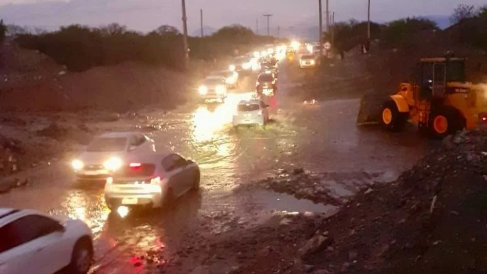 Las intensas precipitaciones complican el tránsito por las rutas nacionales 40 y 68