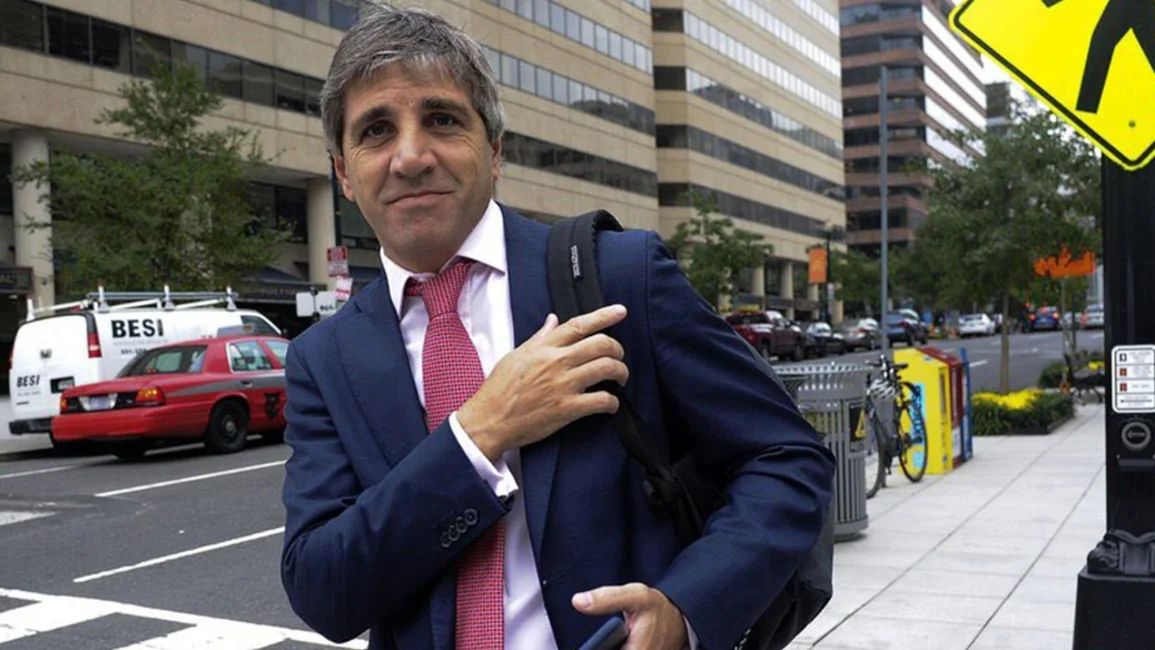 Caputo pide apoyo del sector privado por los impuestos