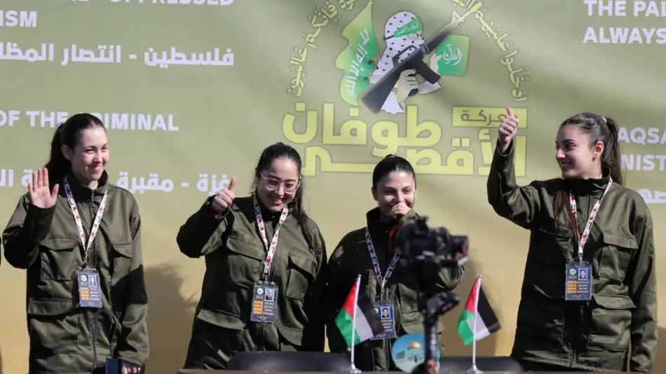 Cuatro rehenes israelíes liberadas por Hamas en Gaza tras 15 meses de cautiverio