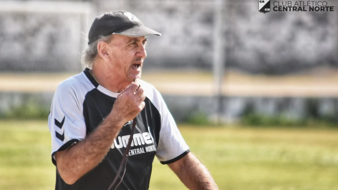 Riggio define el once cuervo para la revancha de verano