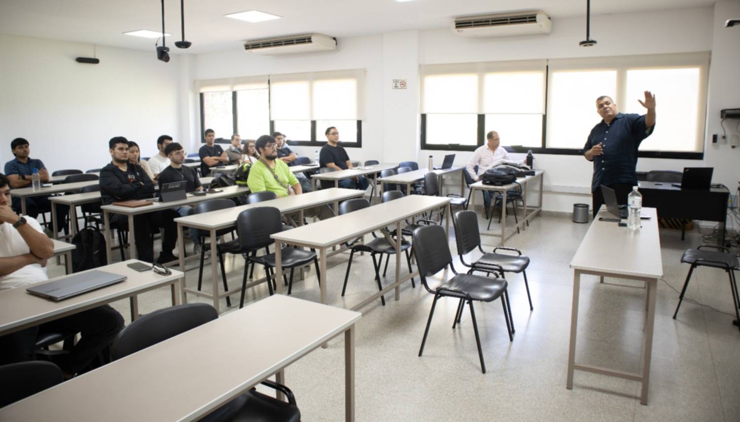 UCASAL debate el futuro de internet: por qué incorporar IPv6 ya es una estrategia clave