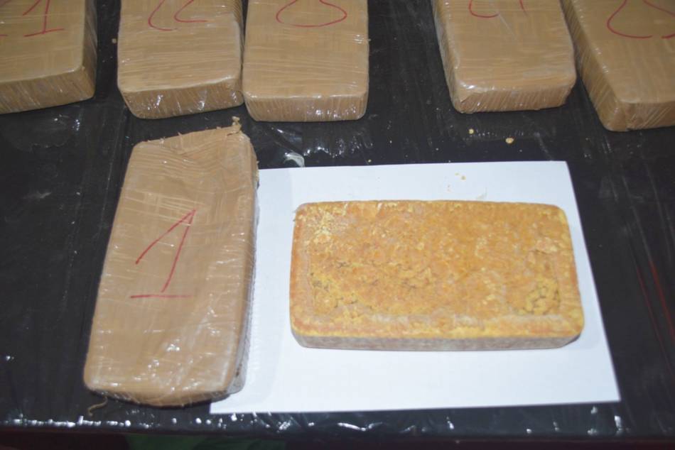 Cayó una lancha narco en el río Bermejo: cruzaban droga desde Bolivia con tres menores a bordo