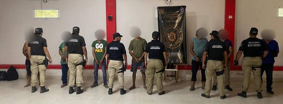 Siete detenidos, secuestraron 14 vehículos y armas de fuego: cayó una banda por el robo de madera en fincas de Tartagal