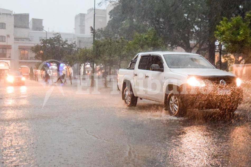 Recomendaciones de Defensa Civil por el alerta meteorológico naranja por tormentas 