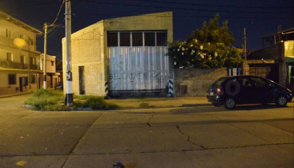 Un accidente vial en la zona oeste dejó a un joven en grave estado y otro en observación