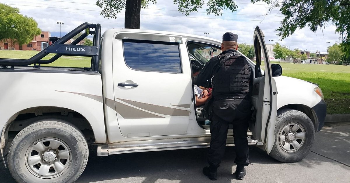 Dos detenidos por el robo de una camioneta en un lavadero de la ciudad