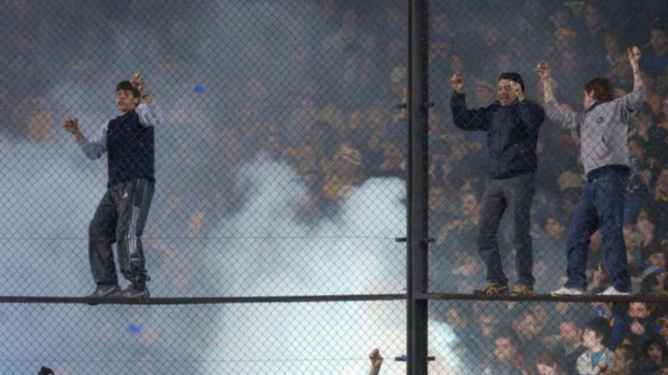 Presionan por una ley anti-barras en el fútbol argentino