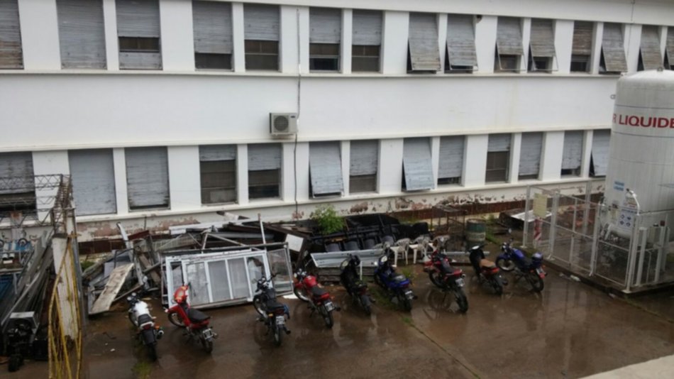 El hospital San Bernardo, un criadero de mosquitos