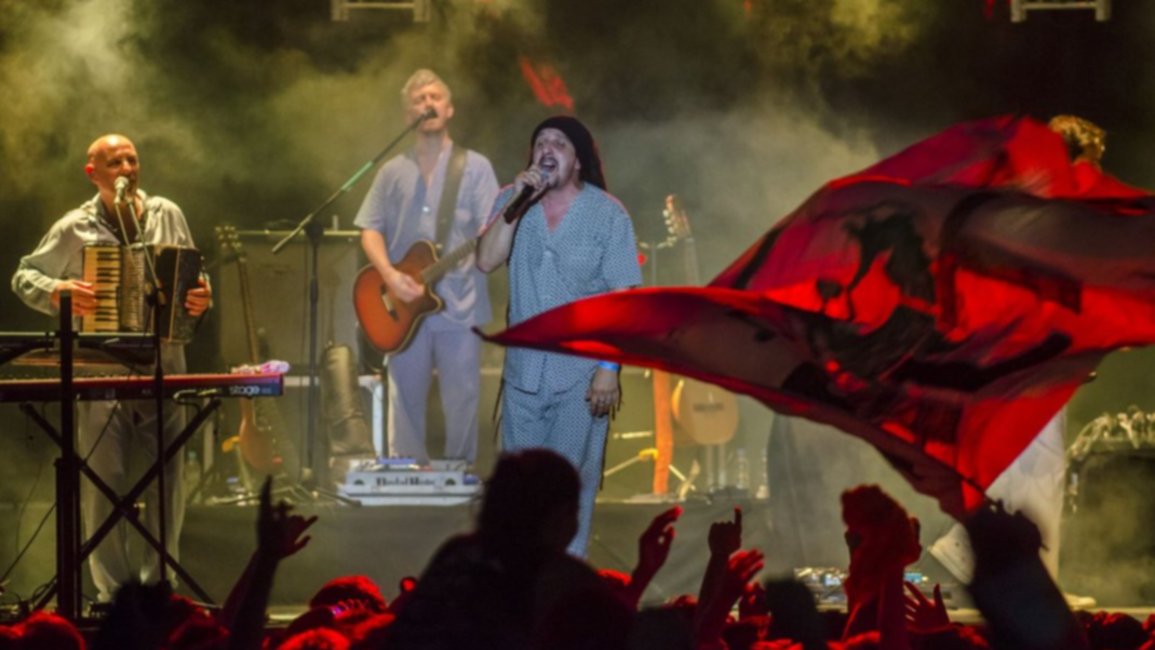 La Bersuit y Eruca Sativa hicieron bailar a los salteños en la noche Personal Fest
