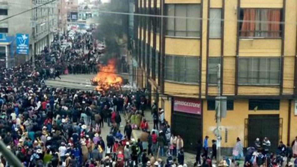 Mueren seis personas en un confuso incidente en Bolivia