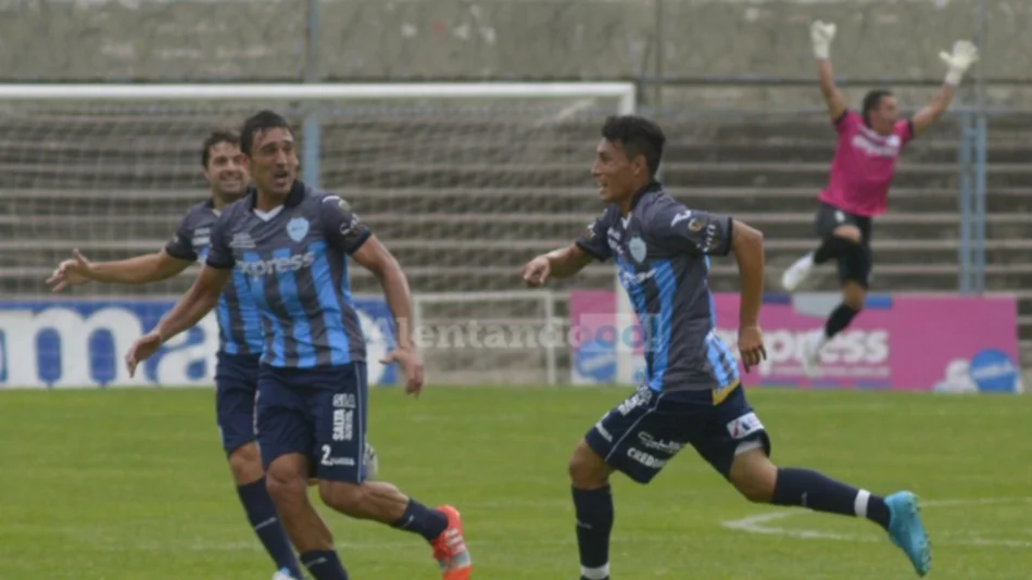 Gimnasia debe recuperar aquel "chip" del clásico y volver a ilusionar